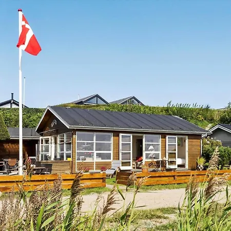 Sj271-hejls-ved-kysten-2